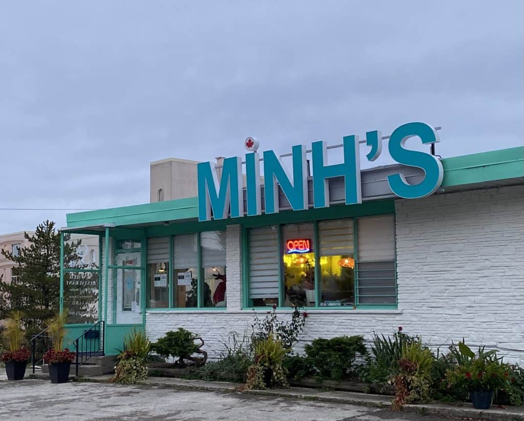 minhs-thai-food-owen-sound